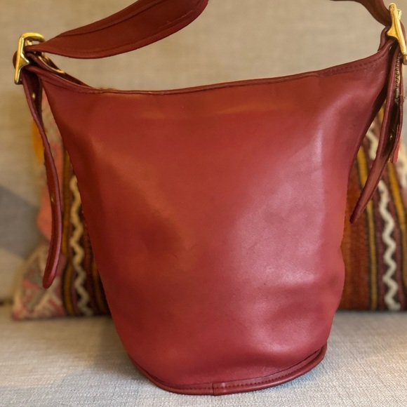 Vintage Coach Red Helen’s Legacy & Vintage Coach Wallet - Picture 5 of 16